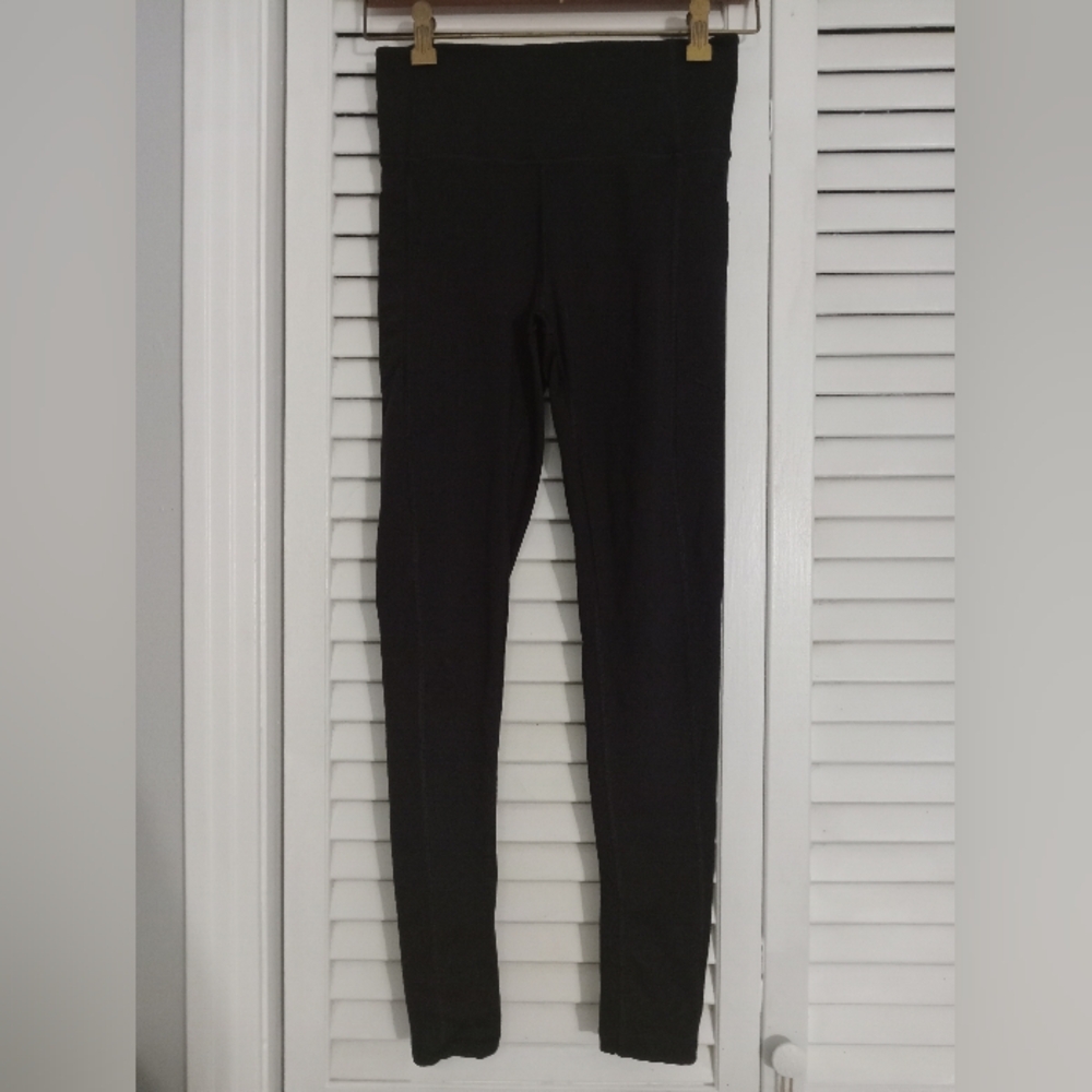 Victoria's Secret workout leggings Size 4 black